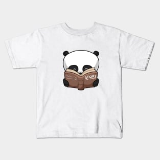 Kawaii panda reading a book Kids T-Shirt